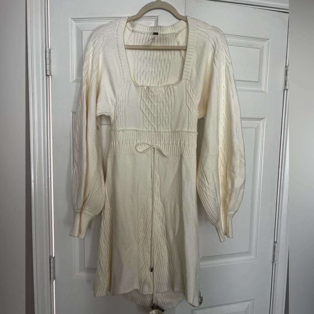 Gorgeous Free People Soft Cream Cut out Back Sweater Dress